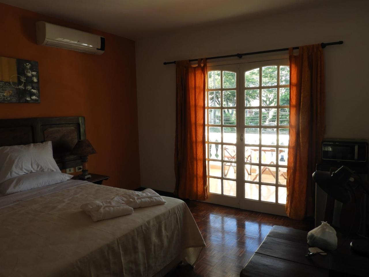 Hotel Casa Jardin Asuncion Kültér fotó